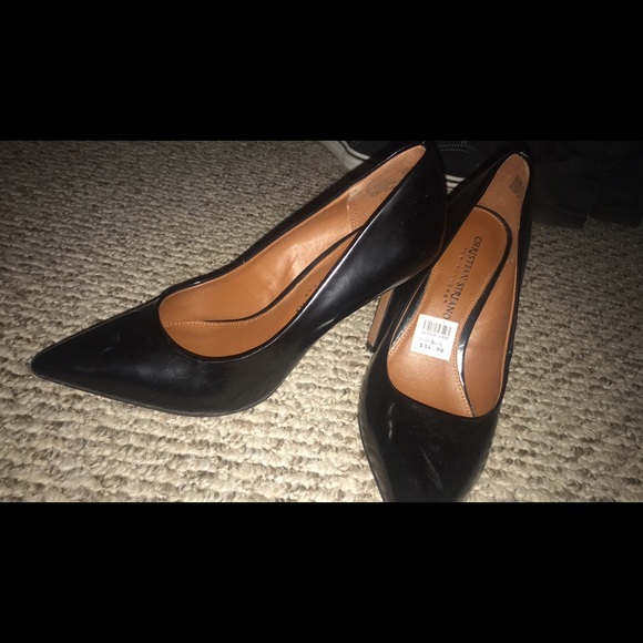 Heels - Picture 2 of 2